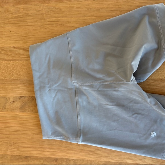 lululemon athletica Wunder Train High-rise Bike Shorts 6” warm ash grey - Picture 3 of 4